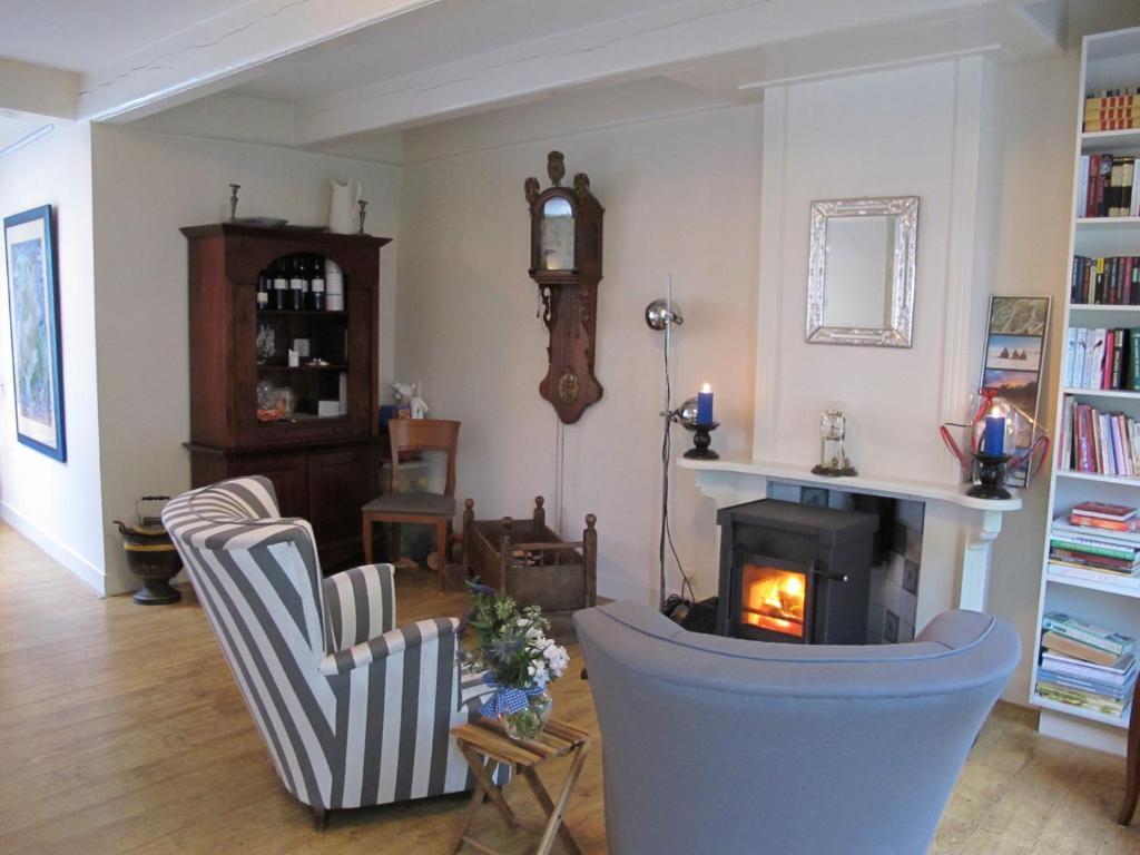 De Thuiskamer In Grou Als B&B Of Vakantiehuis Exterior photo